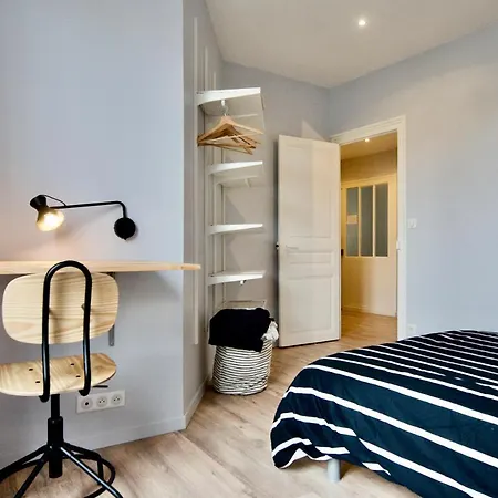 Nuiteejour Centre * Niort